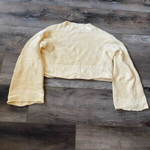 Princess Polly yellow Crew Neck Sweater like new size L/XL